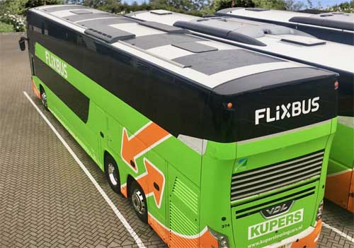 flixbus lancia in italia i primi autobus a pannelli solari 01